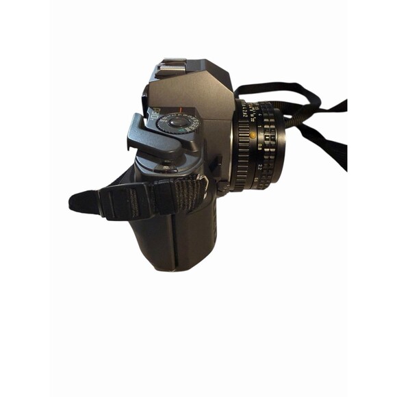 Pentax P30t 35mm Camera With a 1.2 50mm Lens - Picture 11 of 15